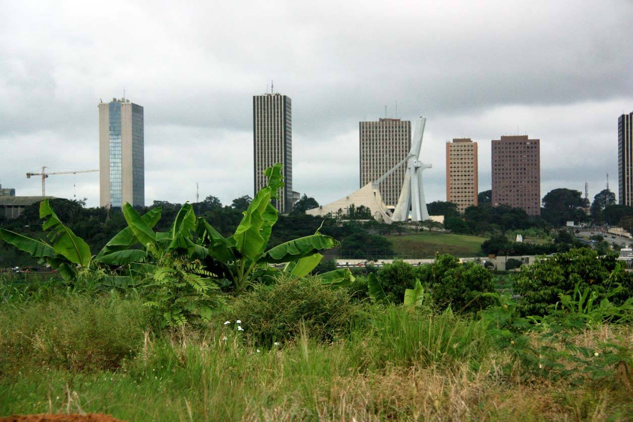 Abidżan : Centre ville d’Abidjan et la cathédrale Saint-Paul