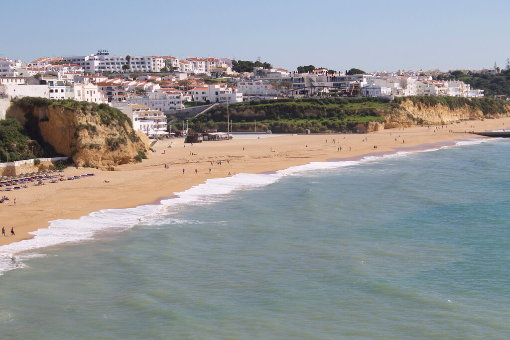 Kiedy Jechac Do Albufeira Klimat I Pogoda Najlepszy Okres