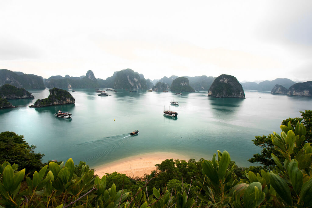 Kiedy Jechac Do Zatoka Halong Klimat I Pogoda 1 Liczba Miesiecy Do Unikania