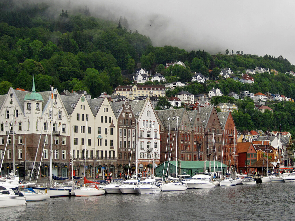 Bergen W Grudniu 2021 Pogoda I Srednia Temperatura W Grudniu