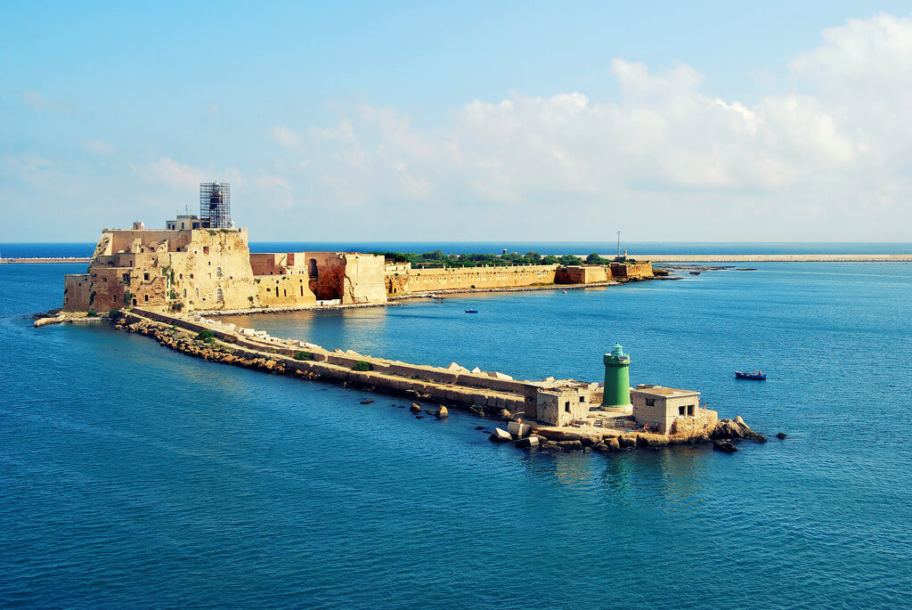 Brindisi :  Brindisi :