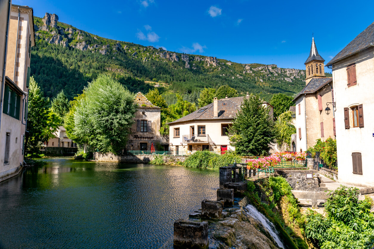 Sewenny-Lozère: Village de Florac en Lozère au cœur du parc des Cévennes Sewenny-Lozère: Village de Florac en Lozère au cœur du parc des Cévennes