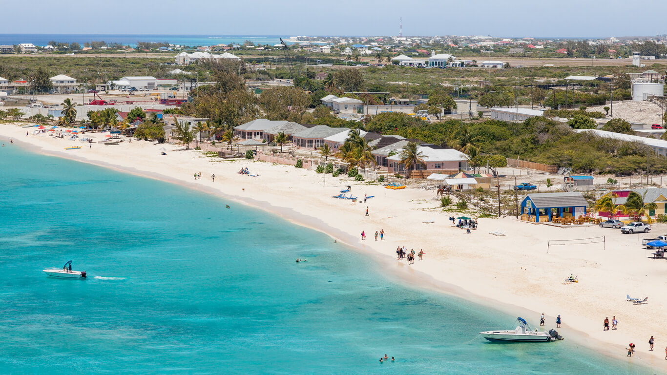 Cockburn Town (Grand Turk) : Plage de Cockburn sur l'île de Grand Turk Cockburn Town (Grand Turk) : Plage de Cockburn sur l'île de Grand Turk
