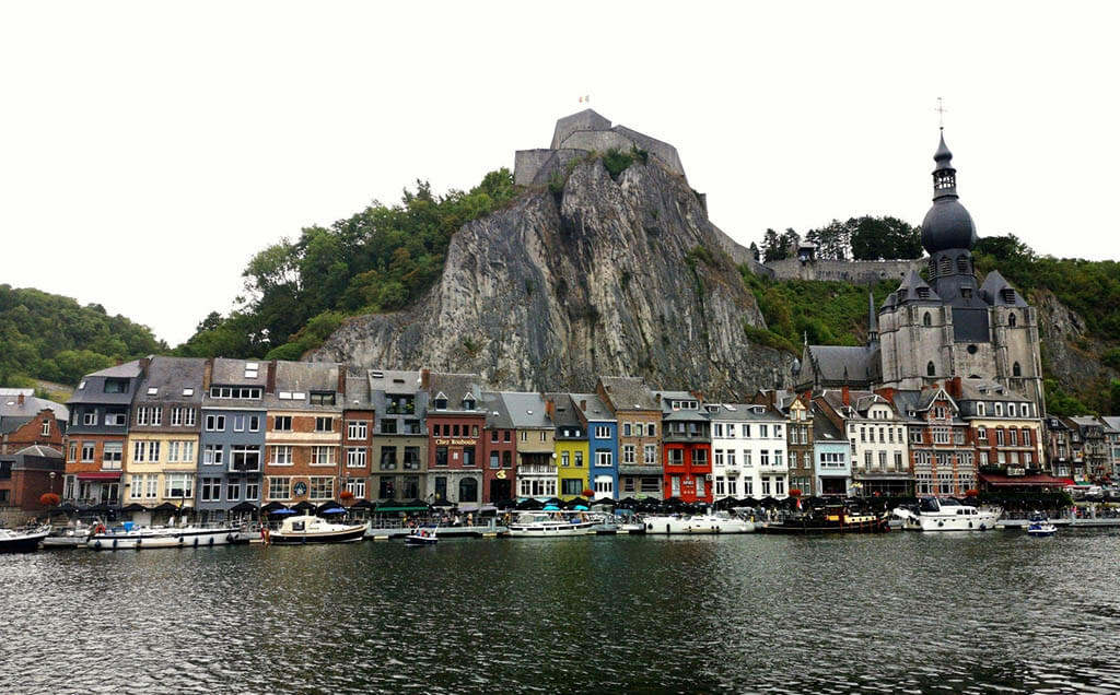 Dinant :  Dinant :