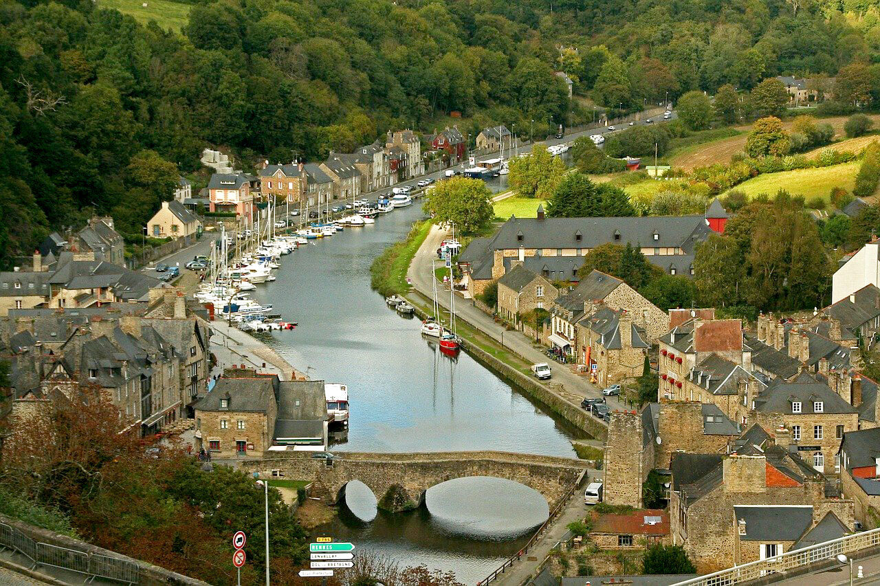 Dinan : Dinan Dinan : Dinan