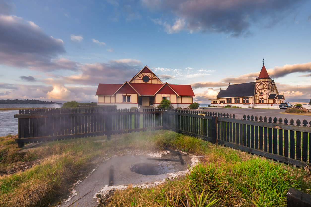 Rotorua :  Rotorua :