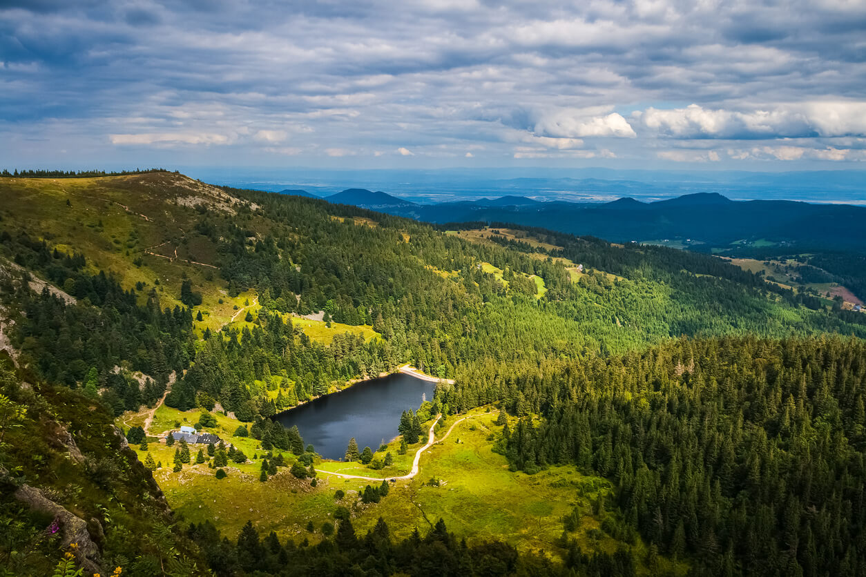 Vosges: Lac du Forlet dans les Vosges Vosges: Lac du Forlet dans les Vosges