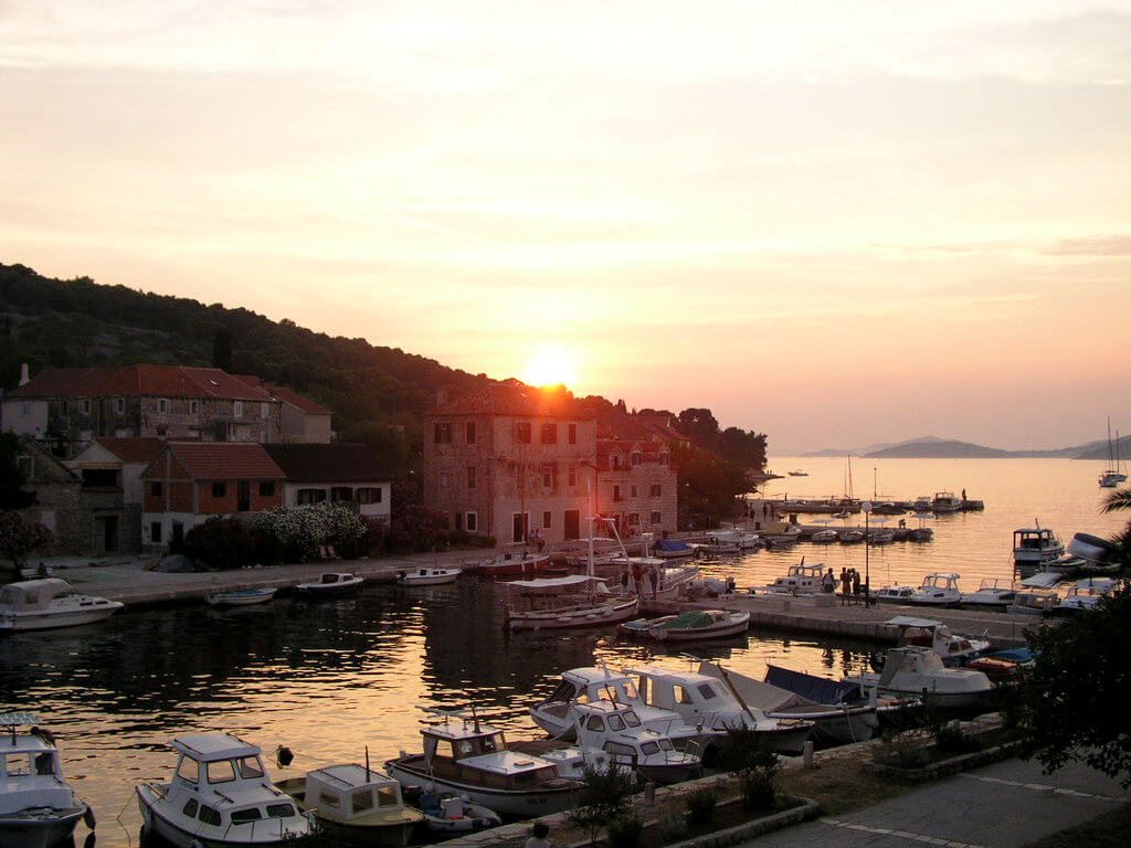 Wyspa Zlarin : Wyspa Zlarin :